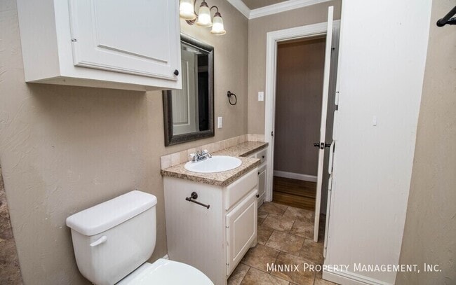 Building Photo - 4303 43rd St