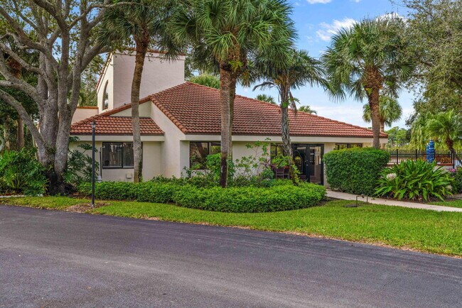 Building Photo - 405 Sea Oats Dr