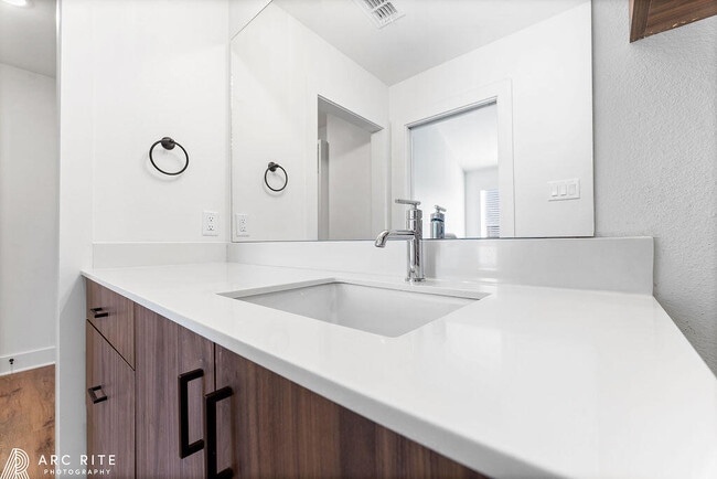 Building Photo - 4509 22nd Pl