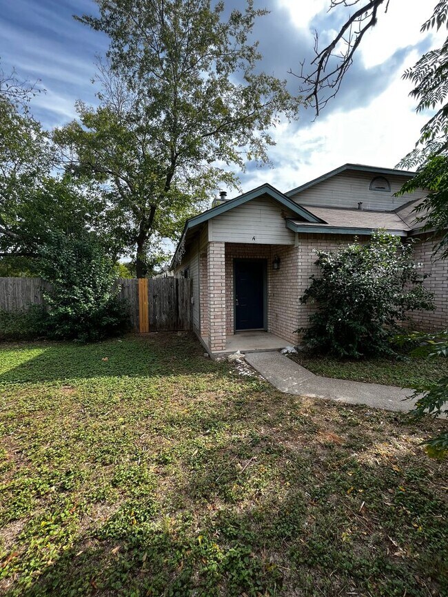 Building Photo - 2601 Alcott Ln