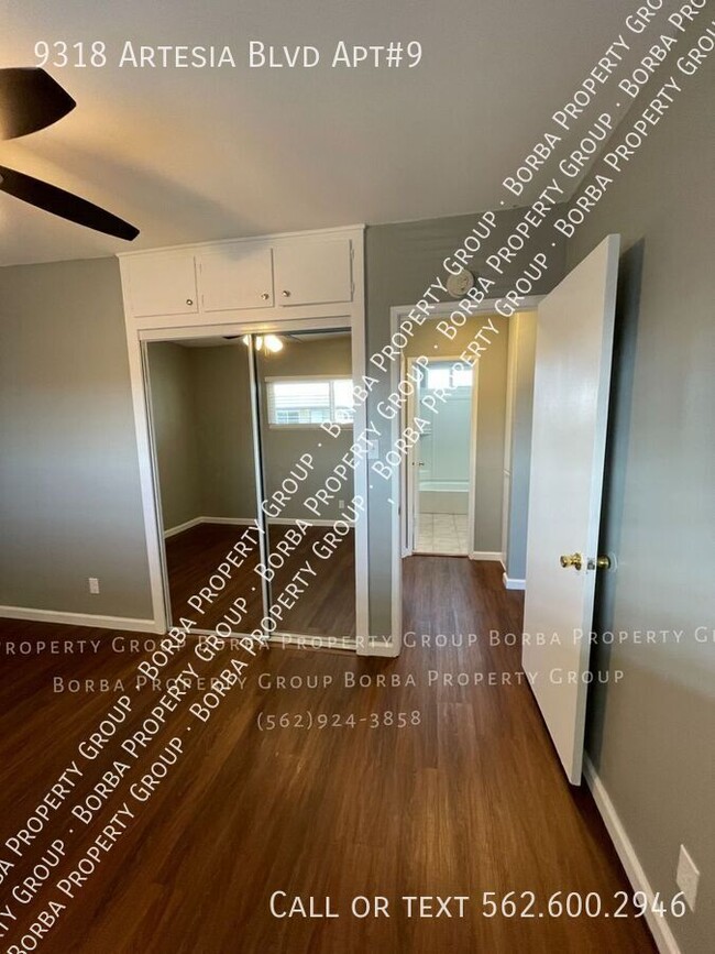 Building Photo - *PET FRIENDLY UPSTAIRS 2 BEDROOM 1 BATHROO...