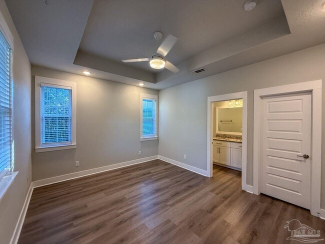 Building Photo - 1006 N D St