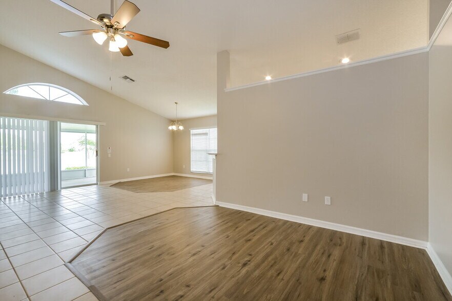 Building Photo - 8562 Fort Thomas Way