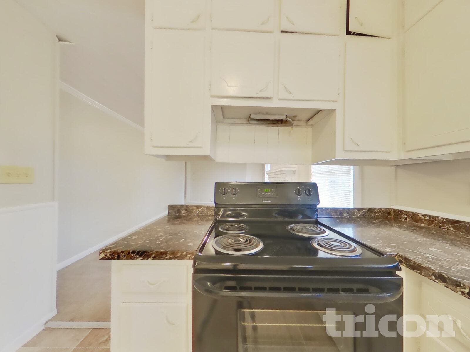 Building Photo - 3842 Wesley Dr