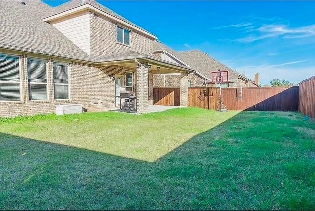 Building Photo - 2308 Houston Dr