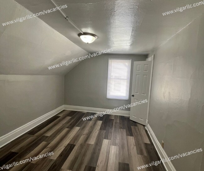 Building Photo - 1114 Pine St