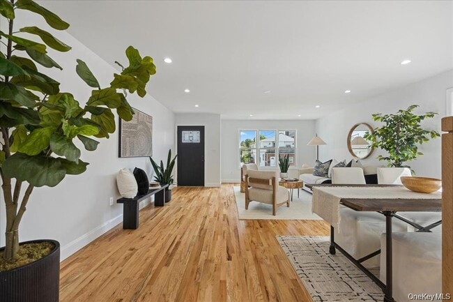 Building Photo - 89 Thurton Pl