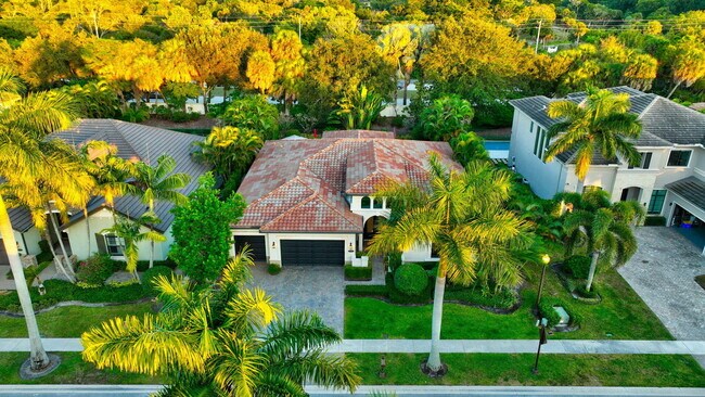 Building Photo - 17662 Cadena Dr