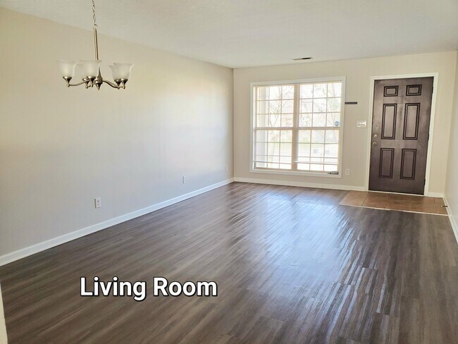 Building Photo - 680 Lucille Dr