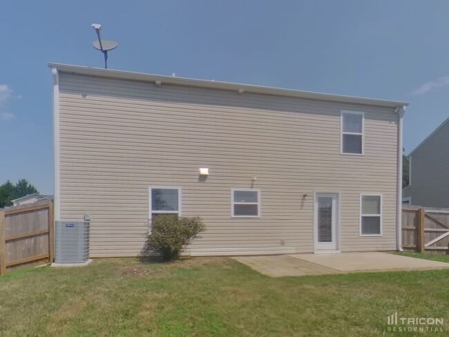 Building Photo - 4442 Vernon Cir SE