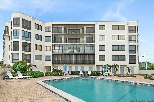 Building Photo - 2375 NE Ocean Blvd