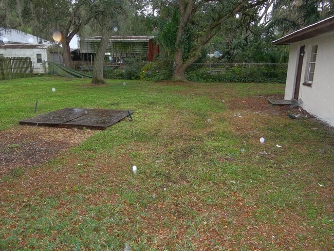 Building Photo - 2/1 rental - Dade City