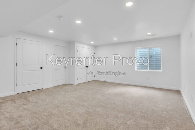 Building Photo - 1109 W Fox Run Ave