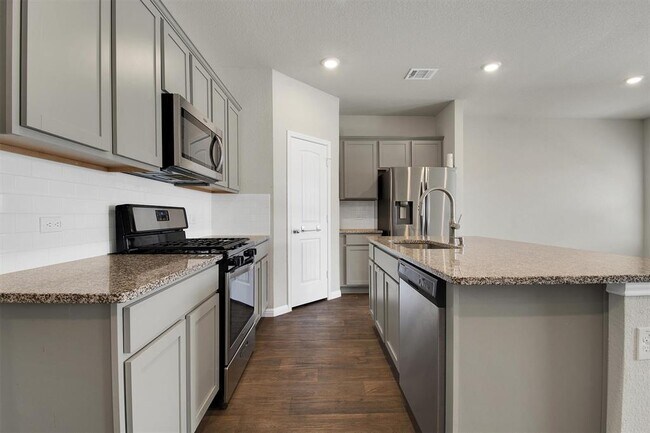 Building Photo - 19621 Ann Richards Ave