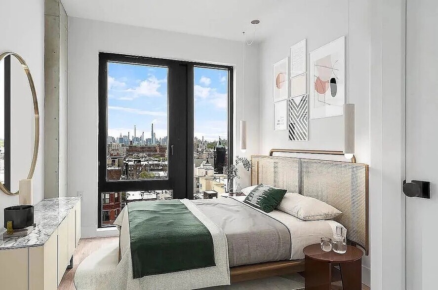 Building Photo - 60 W 125th St