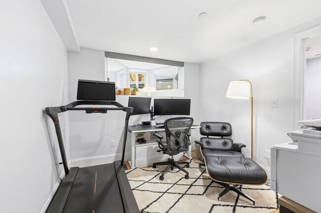 Building Photo - 64 O St