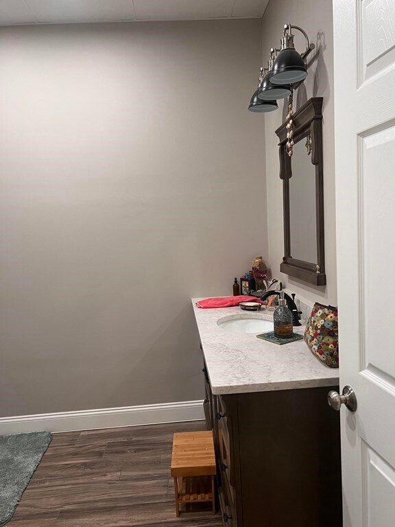 Building Photo - 543 Williamsburg Rd