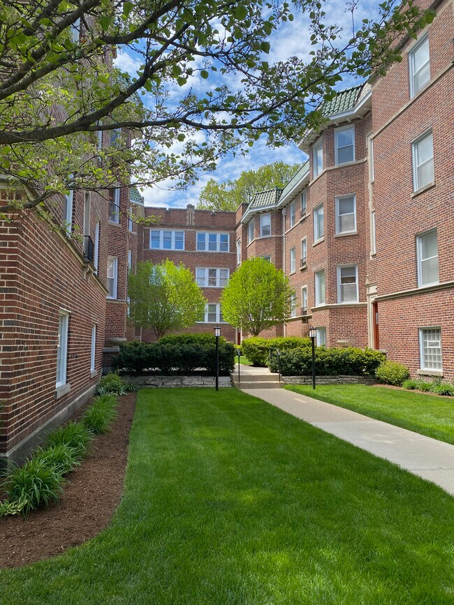 Building Photo - 1226 Elmwood Ave