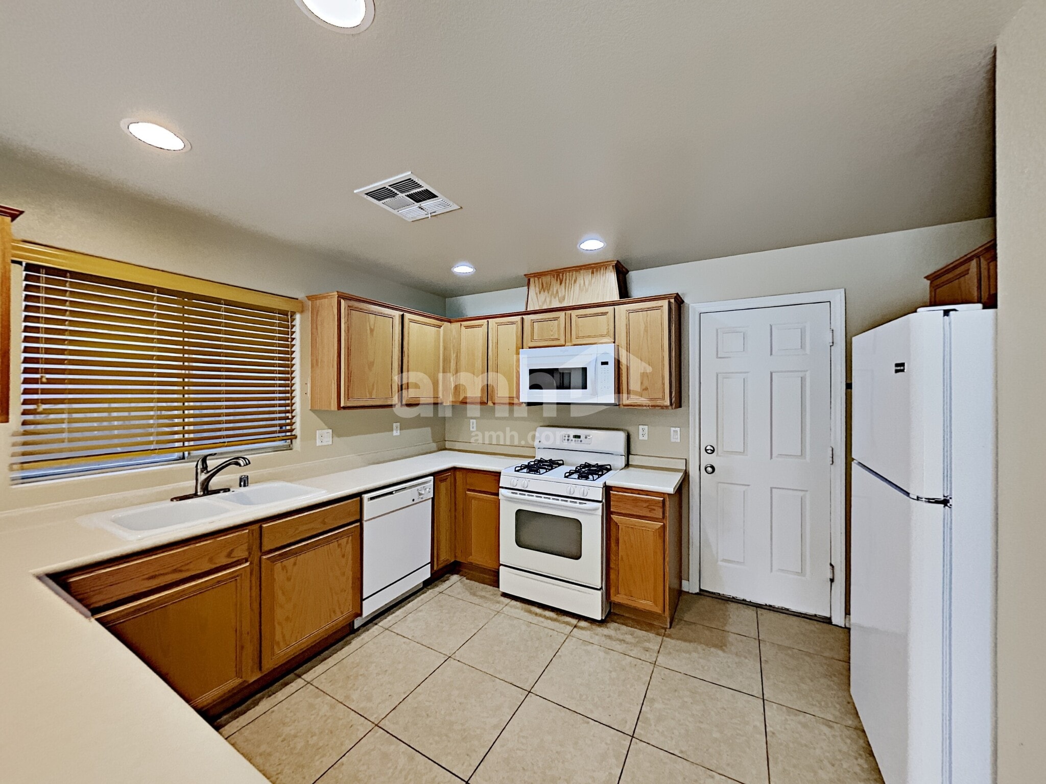Building Photo - 8920 Bonneville Peak Ct
