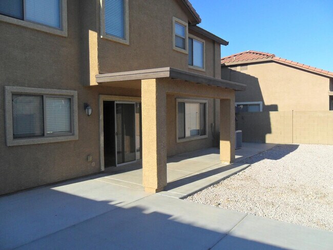 Building Photo - 25863 W Elizabeth Ave