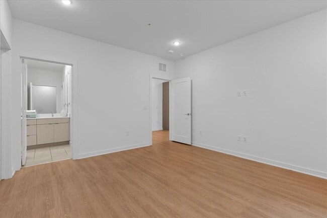 Building Photo - 4802 S Congress Ave