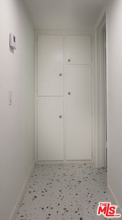 Building Photo - 459 E Avenida Olancha