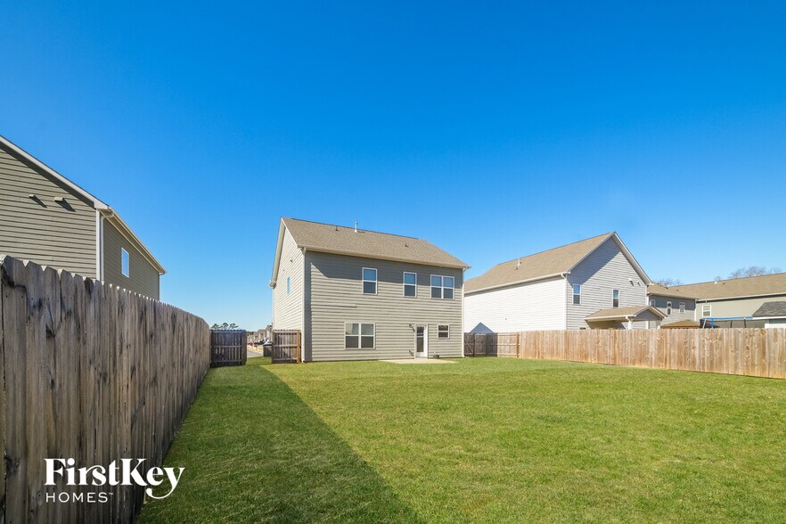 Building Photo - 8 Stadelman Ct