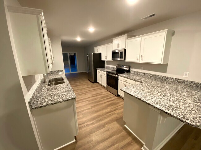 Building Photo - 810 Discovery Cove