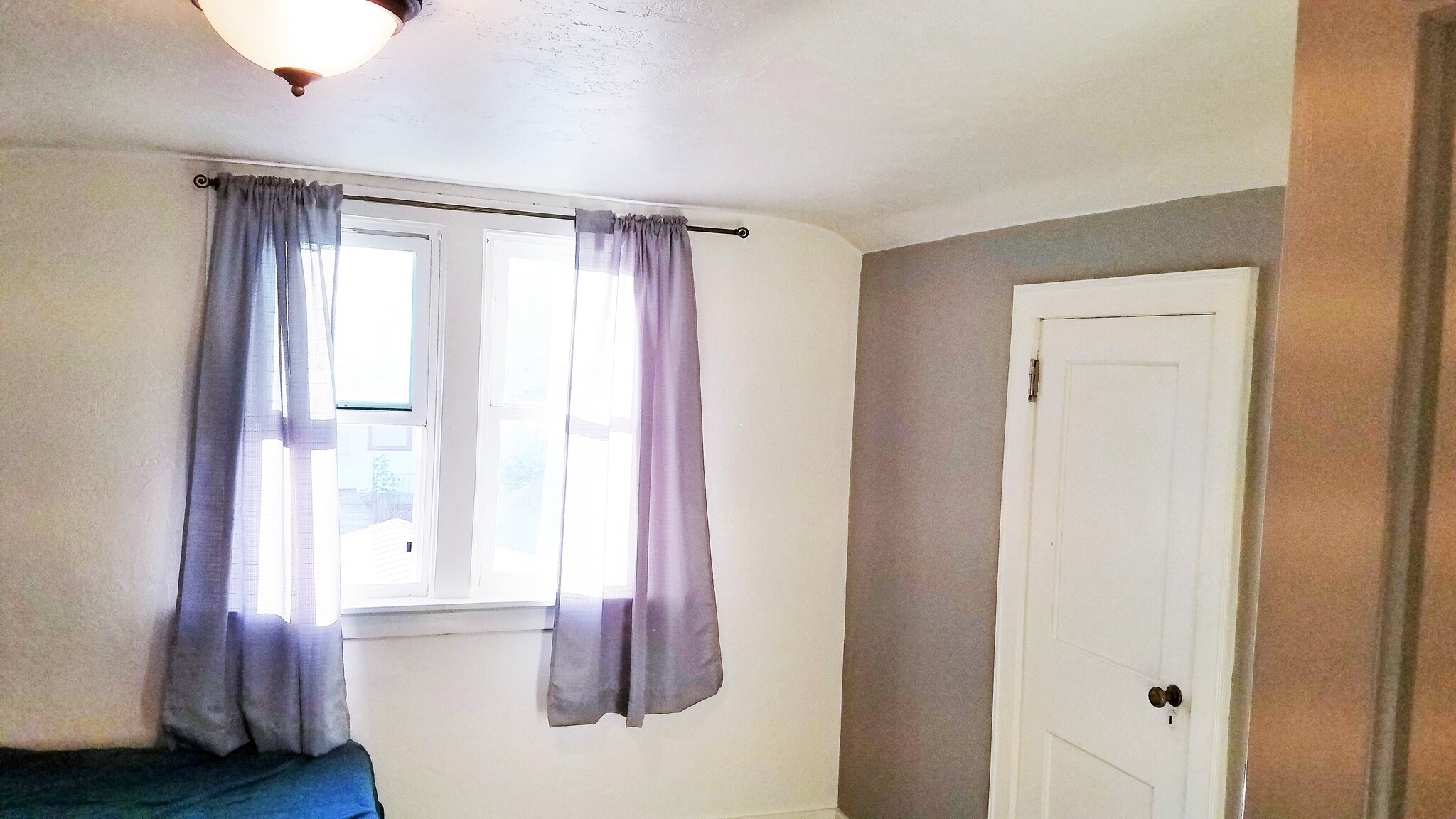 Master bedroom with "Pussywillow" accent walls - 2119 N 11th St