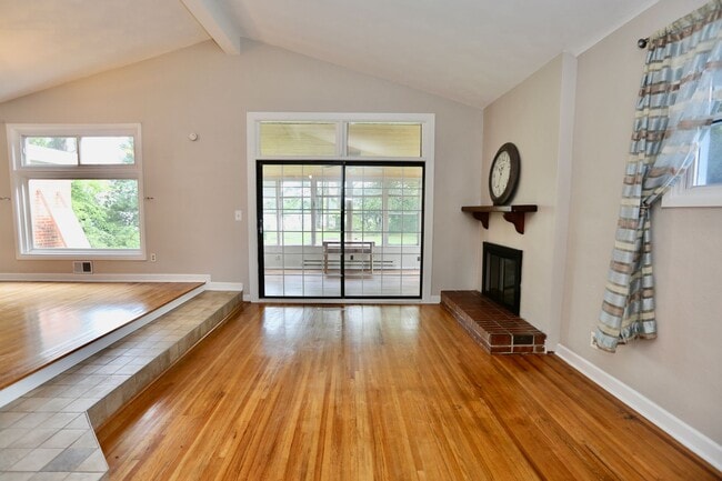 Building Photo - Available 06-22-26! Updated Waterfront Home! Extras Like Workshop & Sunroom, Pet Friendly, Hardwo...