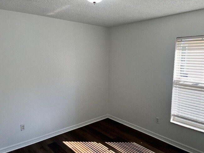 Building Photo - 5721 Rywood Dr