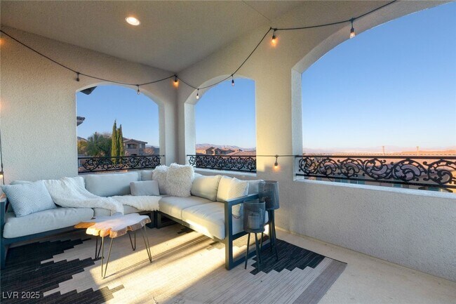Building Photo - 258 Castellari Dr