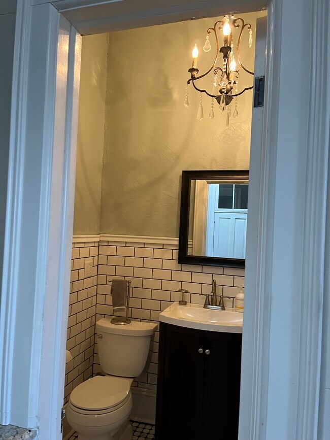 Building Photo - 113 W Wisconsin Ave