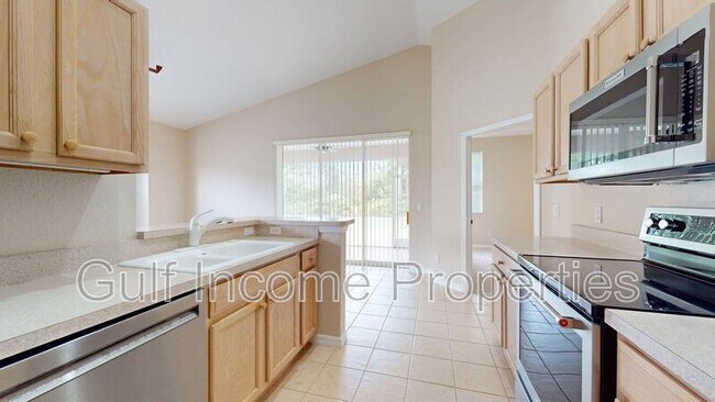 Building Photo - 1436 Hedgewood Cir