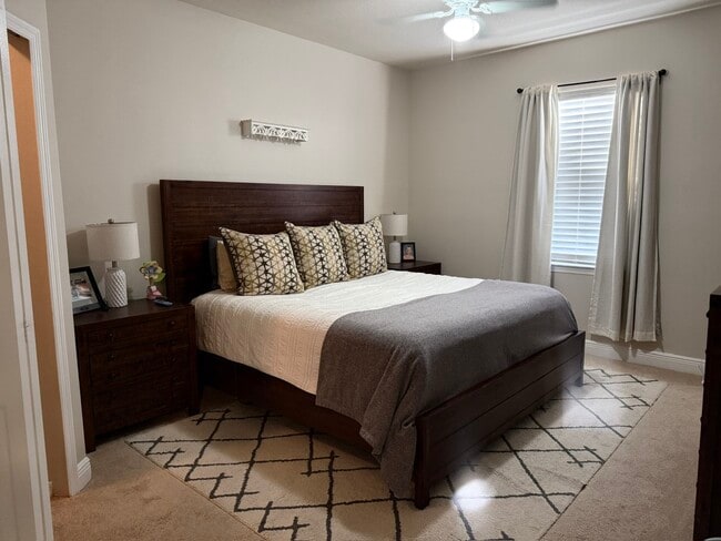 Building Photo - 1300 Eastern Pecan Pl