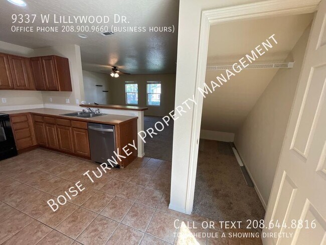 Building Photo - 9337 W Lillywood Dr