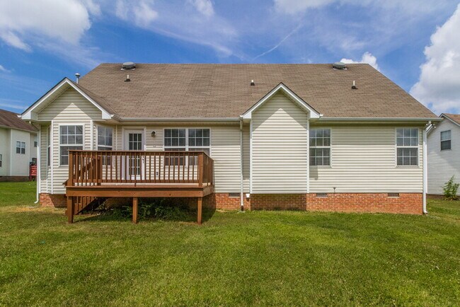 Building Photo - 2619 Danbury Cir