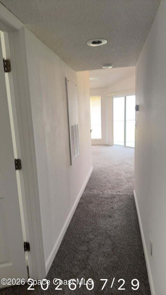 Building Photo - 7220 US-1