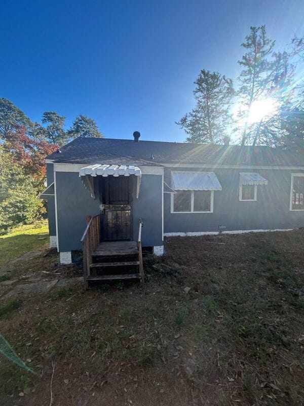 Primary Photo - 419 Valley St