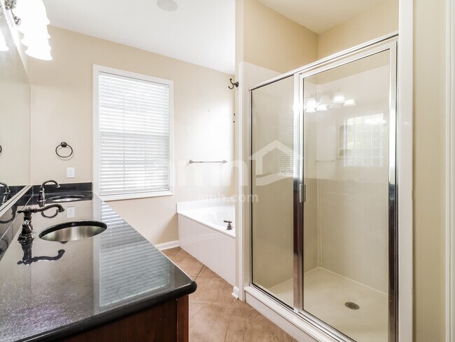 Building Photo - 205 Argo Cir