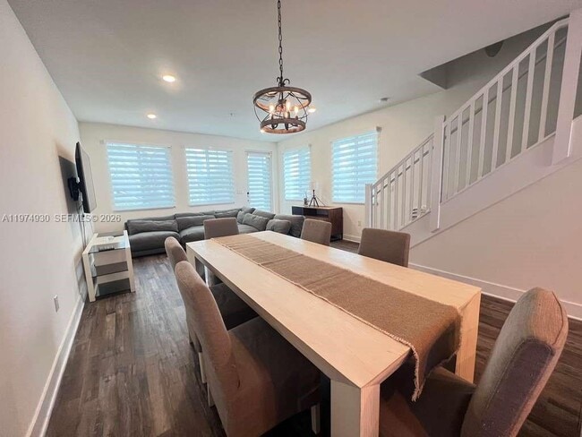 Building Photo - 10229 NW 64th Terrace