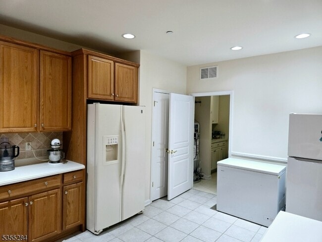 Building Photo - 2104 Conrad Way