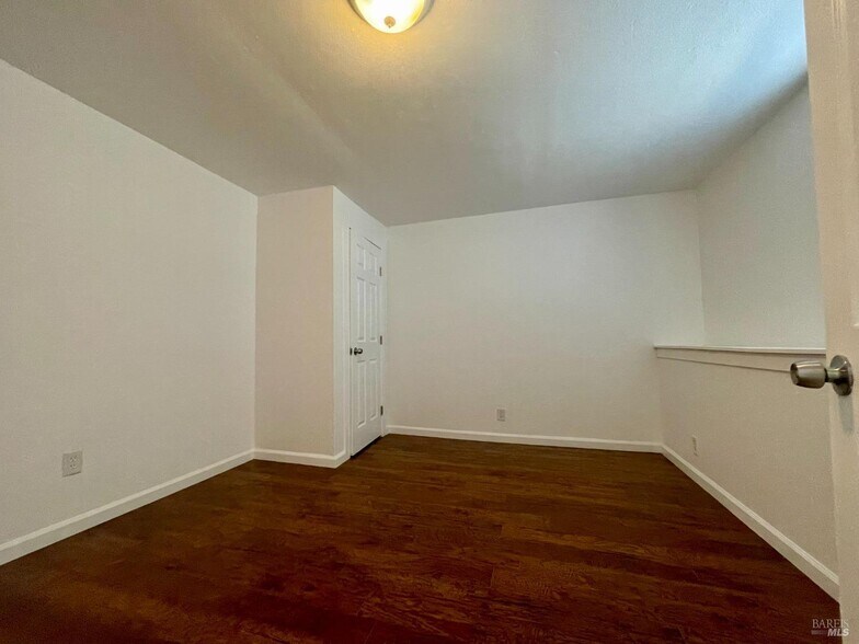 Bedroom 1 - 412 Kentucky St