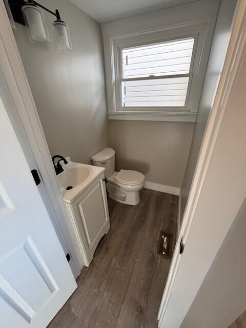 Building Photo - 3313 Latonia Ave