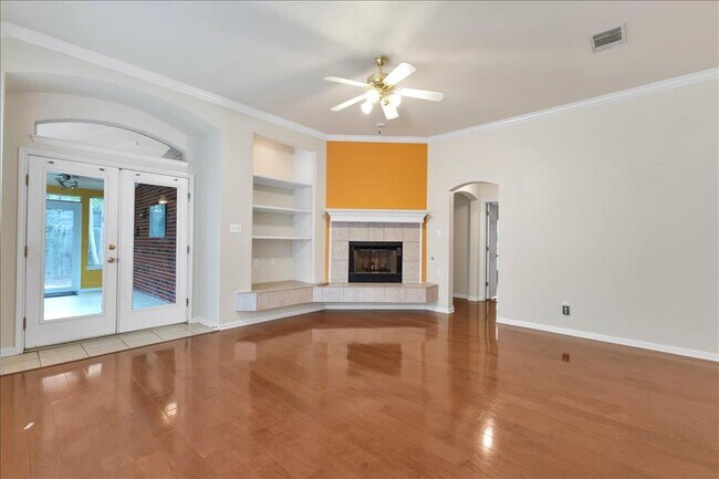 Building Photo - 9237 La Siesta Bend