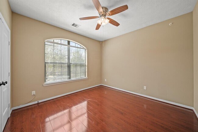 Building Photo - 6503 Loralie Ln