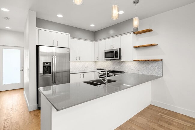 Building Photo - Modern Luxury Condo for Rent in Bozeman, MT