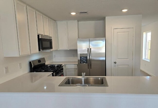 Building Photo - 430 Southern Magnolia Wy