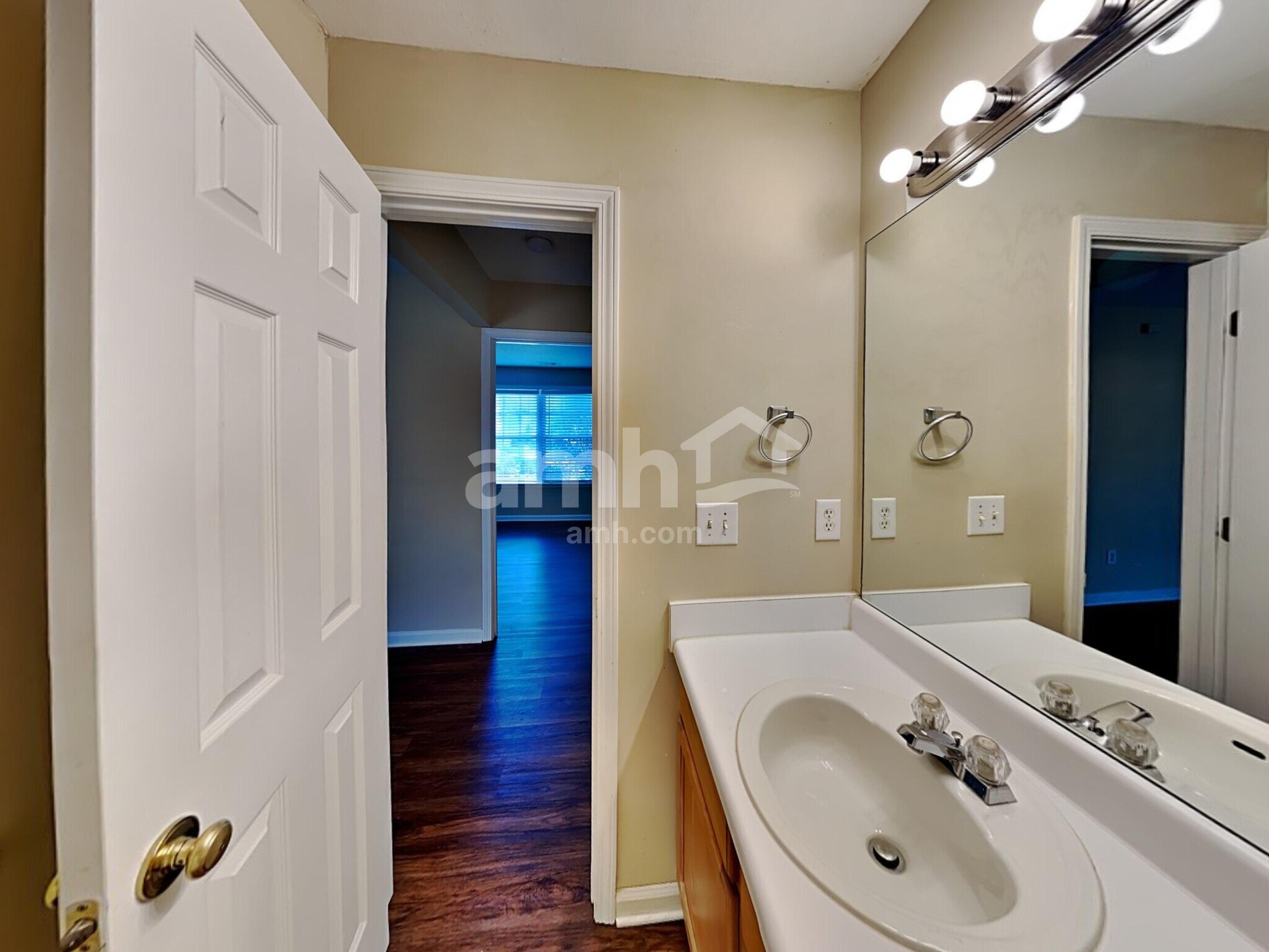 Building Photo - 375 Bass Way NW