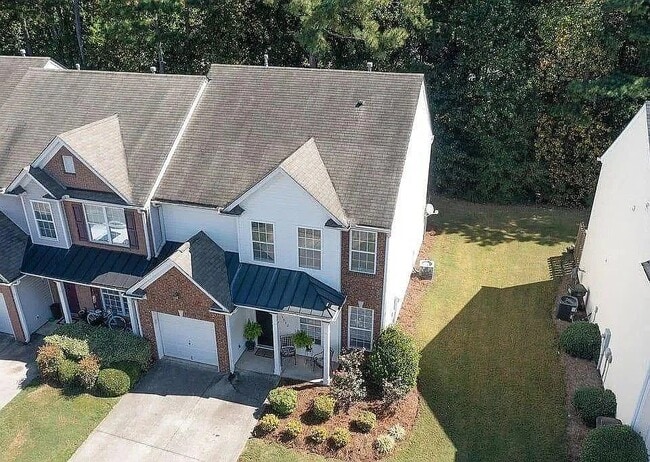 Building Photo - 3032 Kentmere Dr